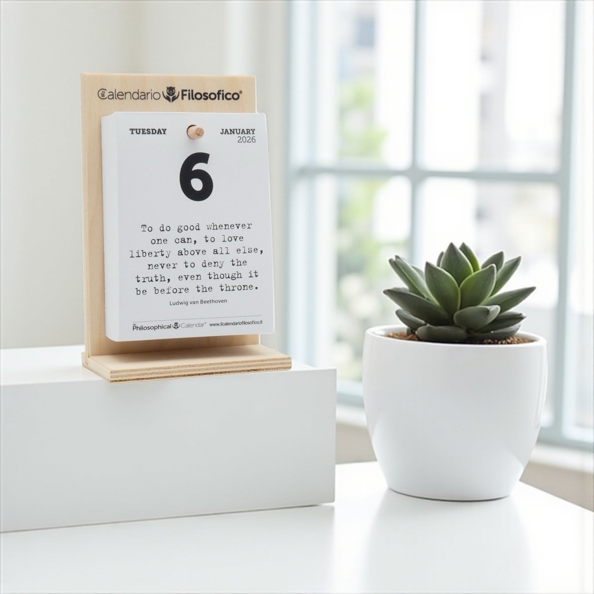 Calendario in INGLESE 2026 - A6 PICCOLO  10x14 cm - con Supporto in Legno