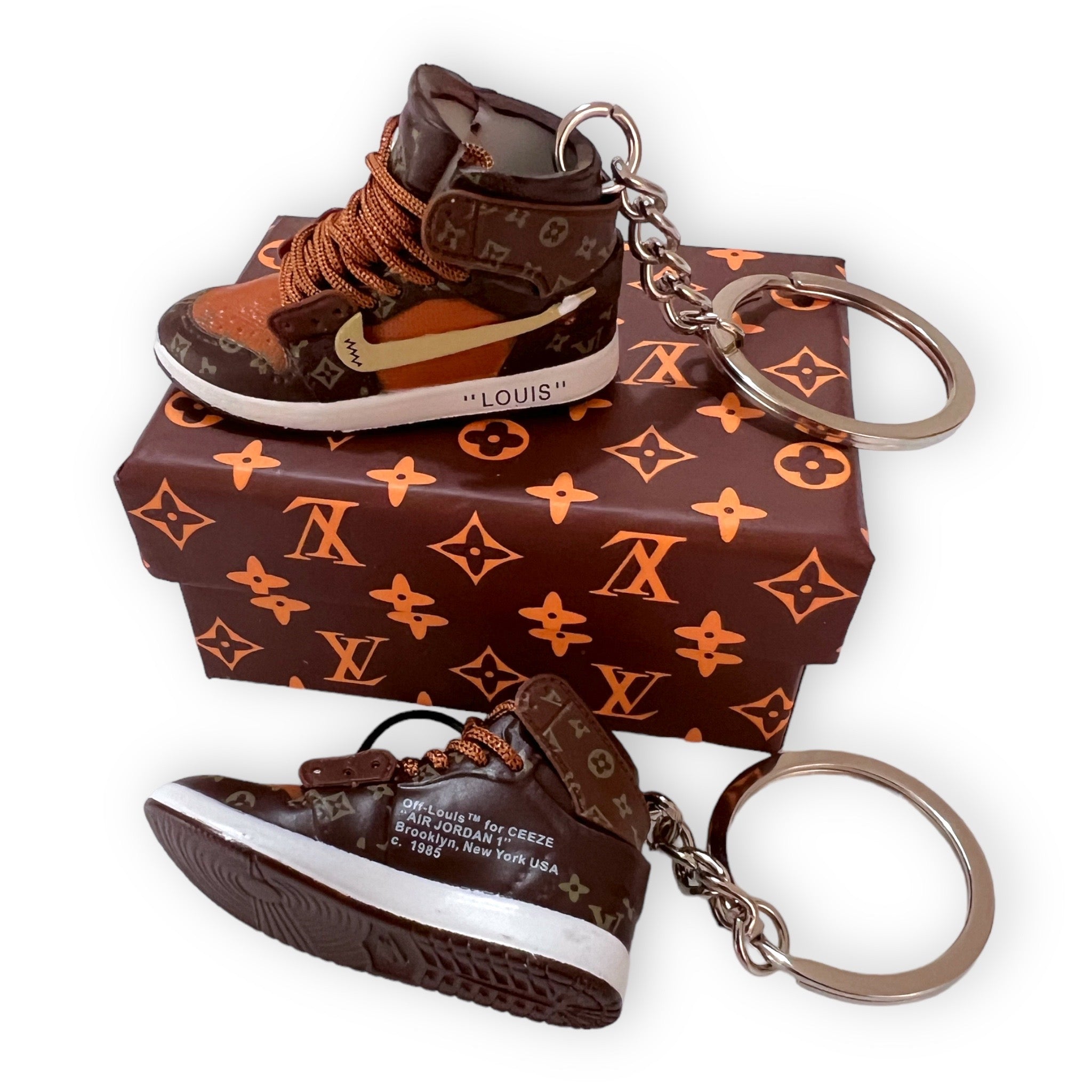 Mini Sneaker Keychain Nike Jordan High Louis Vuitton Off-White for