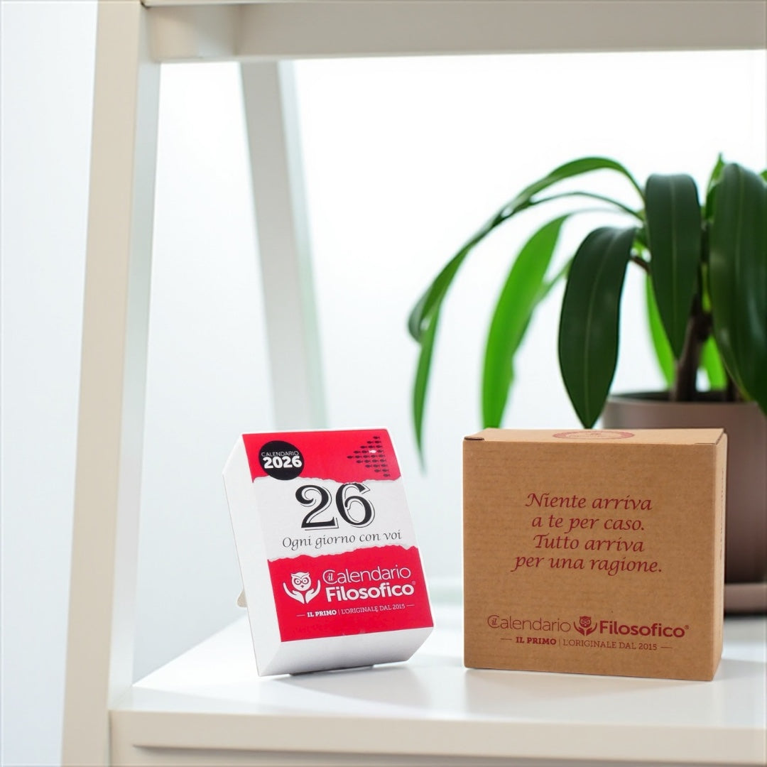 Calendario Filosofico 2026 - A7 MIDI  7,4x10,5 cm - con Supporto in Cartone
