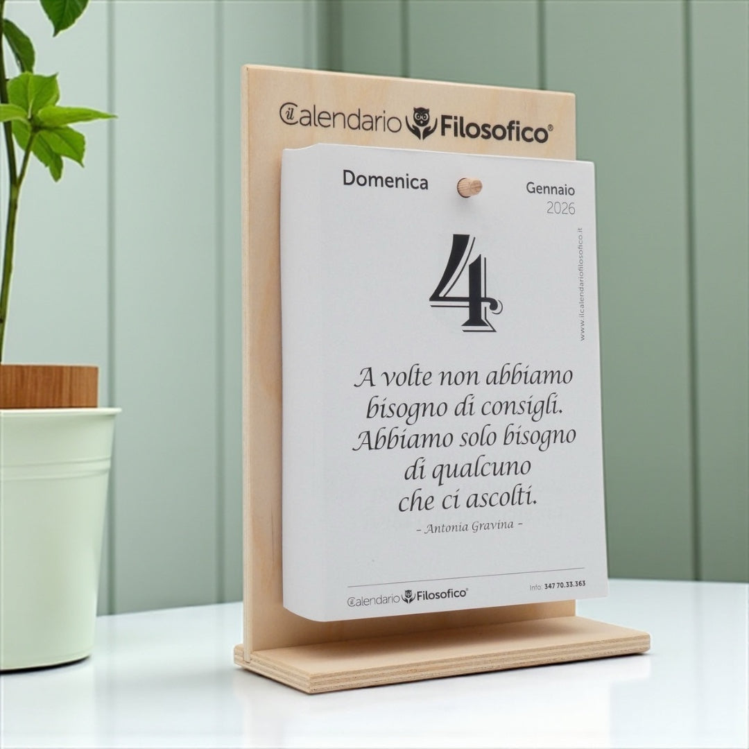 Calendario Filosofico 2026 - A4 GRANDE  21x30 cm - con Supporto in Legno