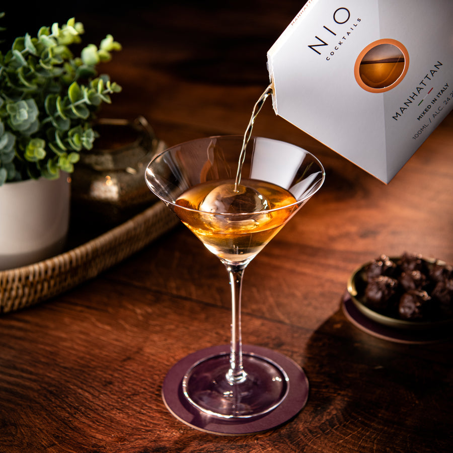 NIO Cocktails MANHATTAN